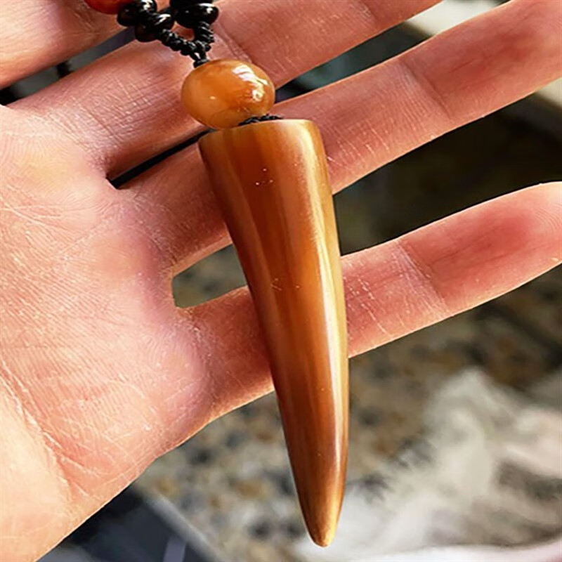芯香 天然血丝耗牛角吊坠项链男士挂件配饰黑水牛女金刚菩提 红花耗