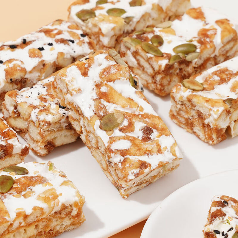 麦趣丰草莓可可坚果奶盖沙琪玛奶香正宗代餐饱腹早餐食品小零食整箱