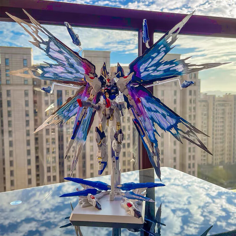 云漫卿大班8802强袭自由顺丰现货 8802mg强袭自由带光翼mb样式1/100