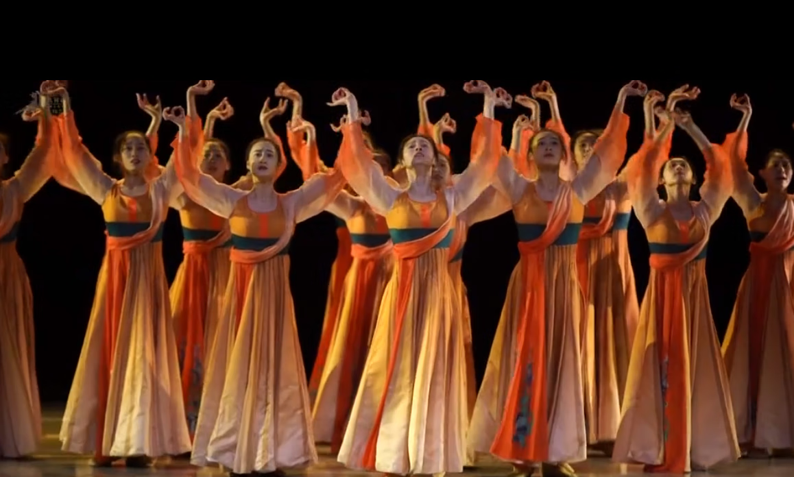 格洛基新款桃李杯群舞唐印古典舞演出服女中国风大气开场舞蹈服装大摆