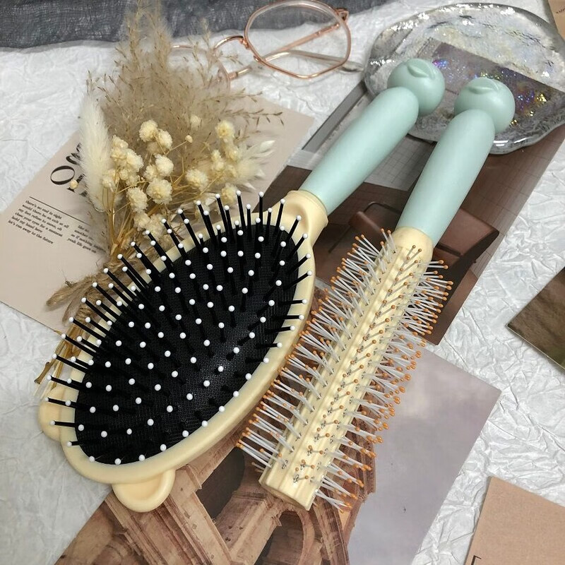 【甄选直发】可爱卡通气垫梳女士家用板梳宿舍梳头防静电顺发便携 卷发梳