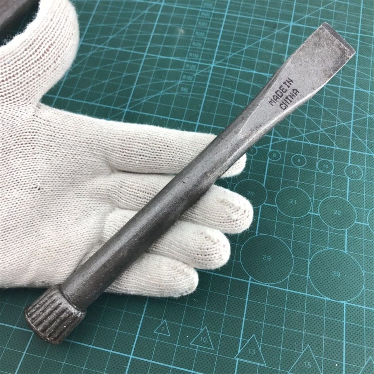 纖悉必具鑿子石工鑿石頭工具尖頭鋼鑿平頭鑿子扁鑿鍛造圓鋼鏨子高碳鋼加硬 23厘米長平頭鑿子