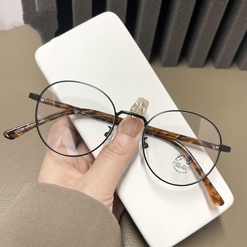 Erilles������Ů���վ�����Բ��С�������۾��ܿ���߶��� ����ɫ 161�����澵Ƭ	 69Ԫ