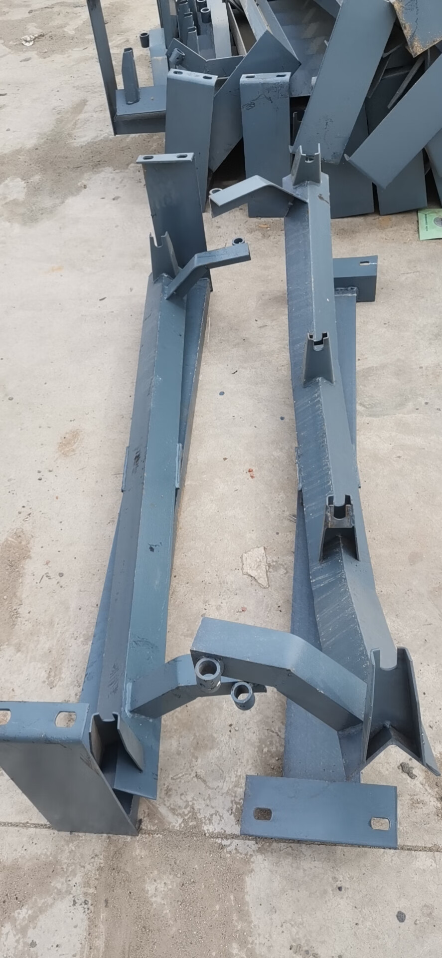 云启格托辊支架 调心支架dt75槽型托辊架上下调心托轮架皮带输送带