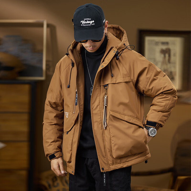 帥西歐美式復(fù)古工裝羽絨服男寬松秋冬季休閑加厚保暖連帽外套男士衣服 卡其色 M【100-120斤】