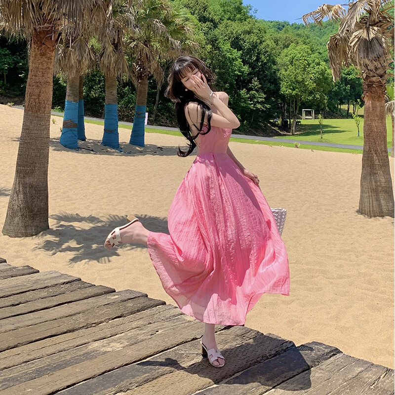 nakezg沙滩裙海边度假风夏季新款气质露背连衣裙新款显瘦大裙摆收腰