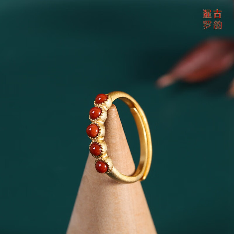 福银楼南红戒指古韵s925银镀金时尚秀气排镶小女式玛瑙开口 银镀黄金