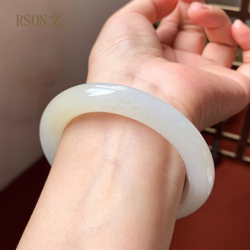 rson真品玉和田玉手镯野牛沟桂花糕蜂蜜水色白玉胖细圆条玉石镯子