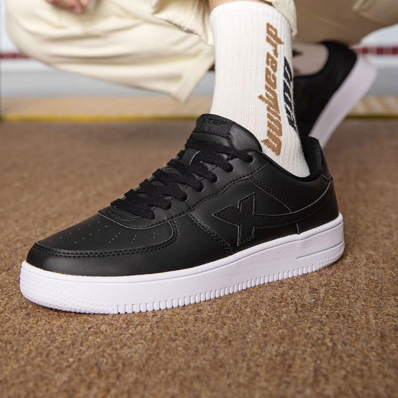 ��42��43�룺�ز� �а�Ь �����˶��ܲ�����С��Ь �վ�һ��   79.00Ԫ/������158Ԫ��