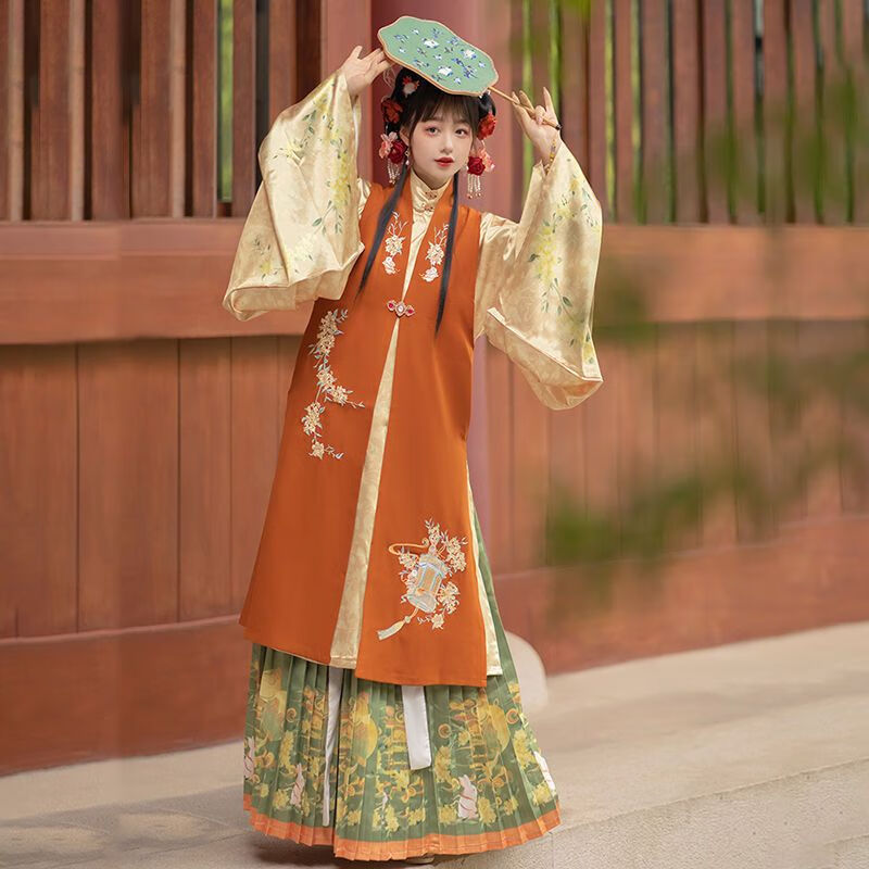 szvb冬季汉服女全套檀香阁明制秋季月桂兔兔长比甲大袖衫百褶裙 黄色