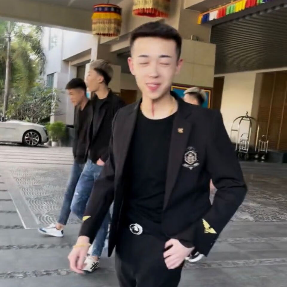 橦舟渡陈泽同款外套宇将军西服都多余了男精神小伙痞帅西装发型师炸