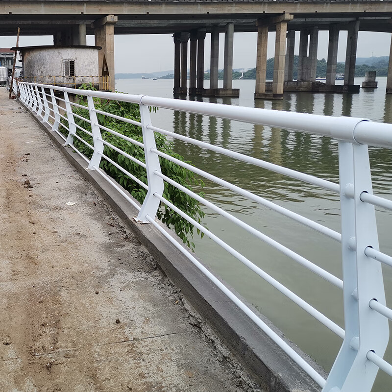 定制围栏河道景区道路防护栏杆锌钢防锈铁艺可安装厂家 定制桥梁护栏
