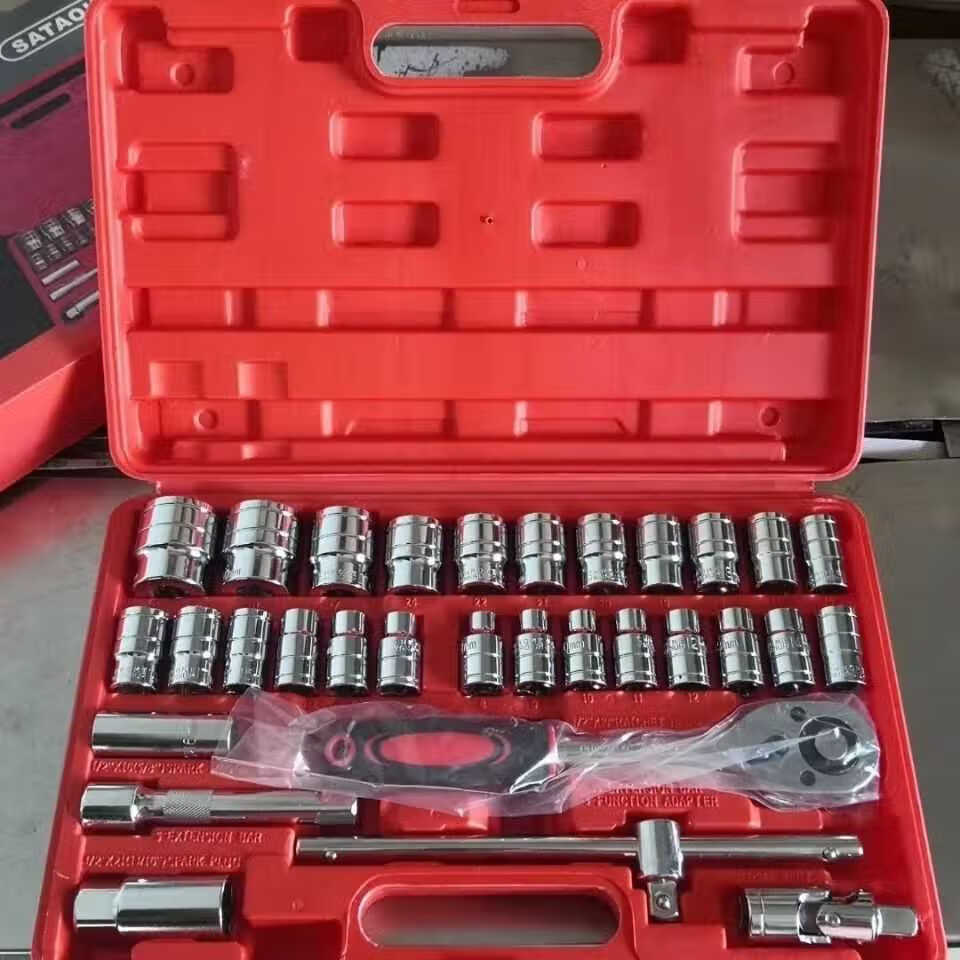 适配手动套筒扳手32件套筒组套工具8-32mm汽车修理组合套装车载家用