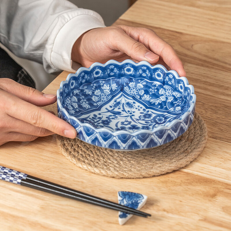 美濃燒（Mino Yaki）日式簡(jiǎn)約青花陶瓷盤輕奢餐盤餐具日本進(jìn)口盤子菜盤家用餐具 花凜祥瑞花邊深缽 6英寸