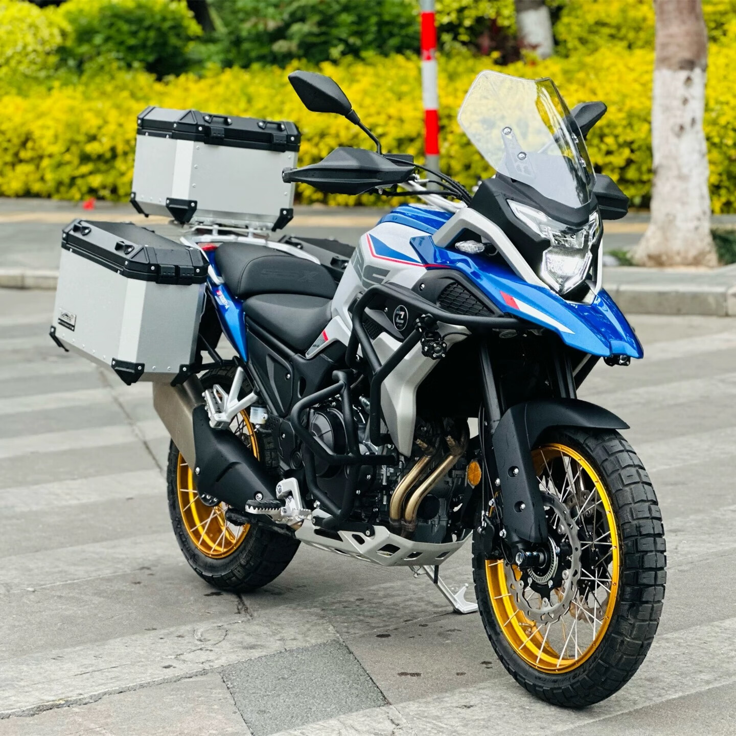 桃路珠峰凯越525x贝纳利金鹏502x巡航旅行越野拉力街跑电喷水冷摩托车