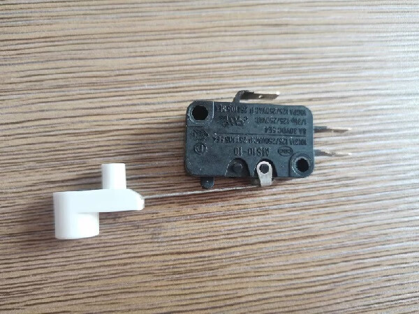 沁园饮水机净饮机平衡水箱水位轻触微动开关5483/538586/8586配件 a款