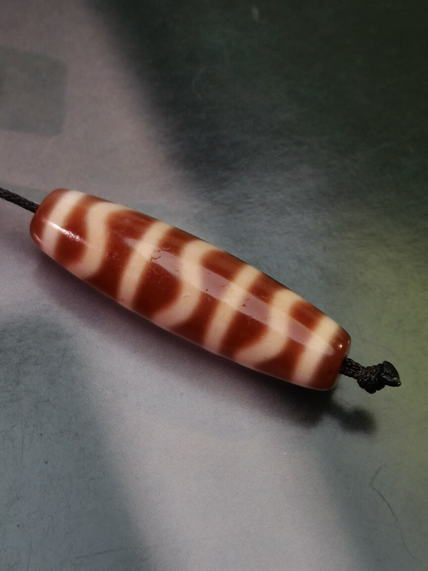 仙来阁水纹天珠红肉油润藏传九眼石页岩玉髓玛瑙原矿真品手串项链