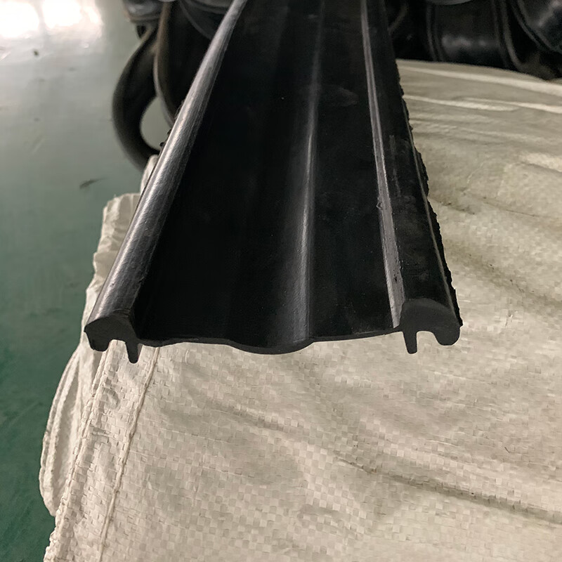 条三元乙丙橡胶条 c40f60d80型伸缩缝赠送扳手可定制 伸缩缝专用胶条