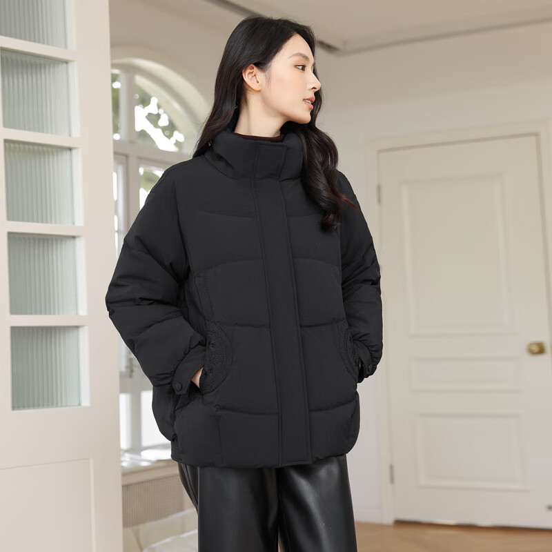 雪中飞女士时尚简约新中式廓形立领短款保暖【反季清仓】羽绒服抗寒 黑色 M 165/88A