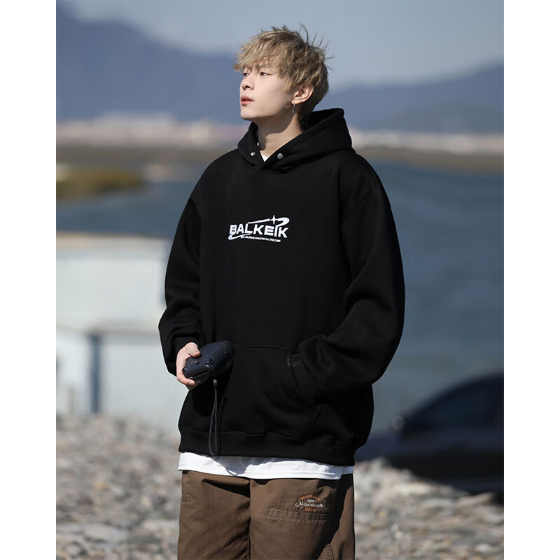 铭汇通男生本命年穿搭美式连帽卫衣男秋冬重磅加厚套头帽衫 黑色 m