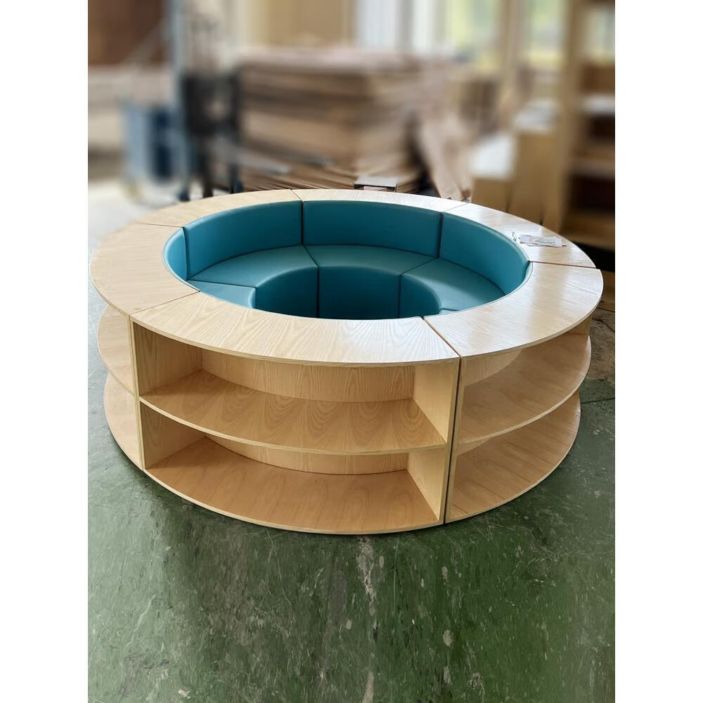 红同大型图书馆党群中心办公楼售楼部早教机构s形异形弧形书柜沙