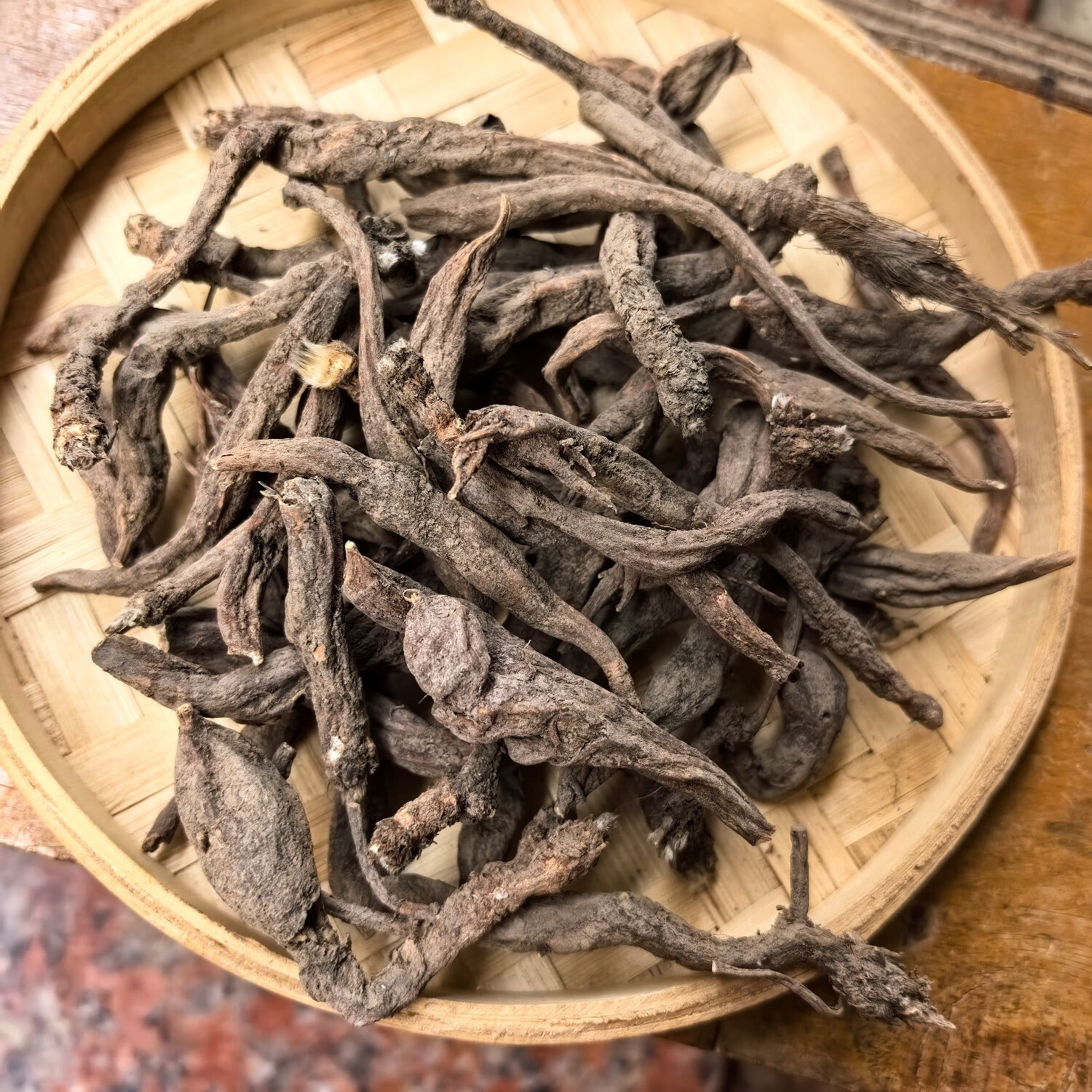 中国药材农家采挖野生翻白草根 鸡腿根 土人参