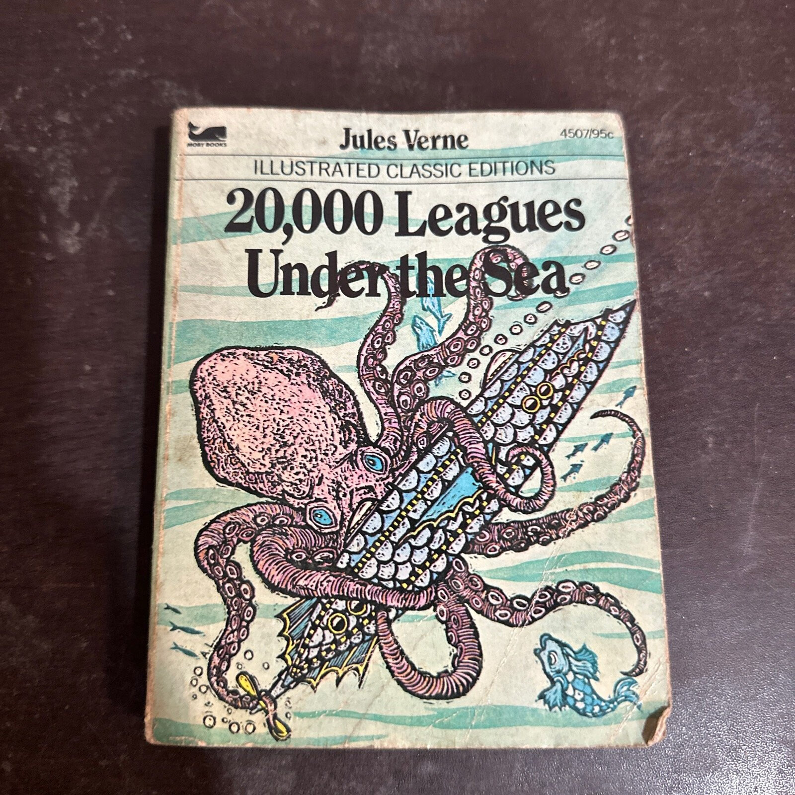 [二手9成新] 20000 leagues under the sea 海底两万里