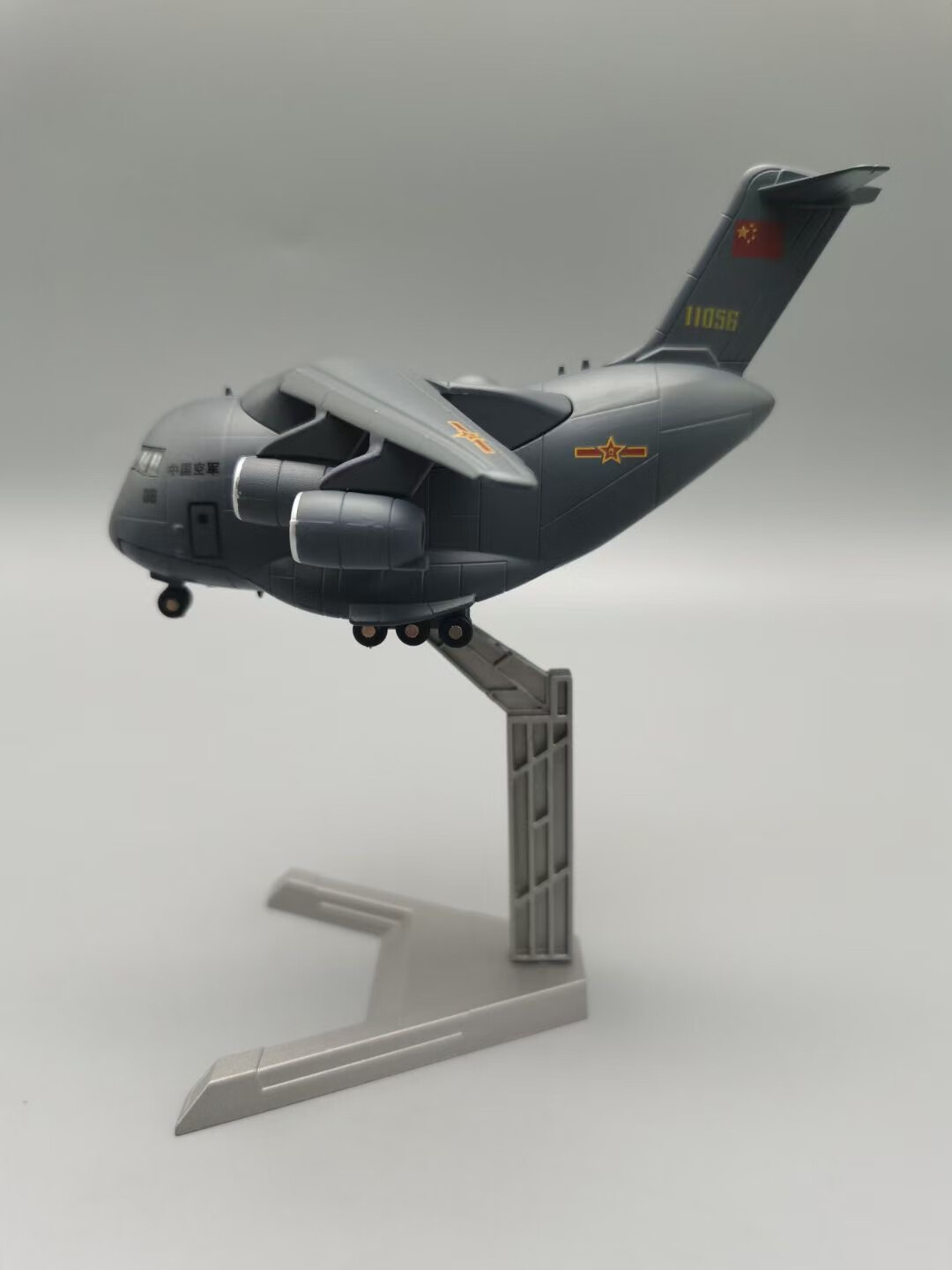 瑞银空天砺剑系列q版歼j16,20战斗机成品合金飞机模型摆件带支架 运20