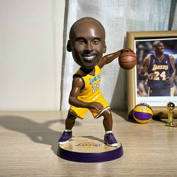 全球星篮球明星科比手办公仔人偶模型限量版纪念品桌面摆件男生日礼物