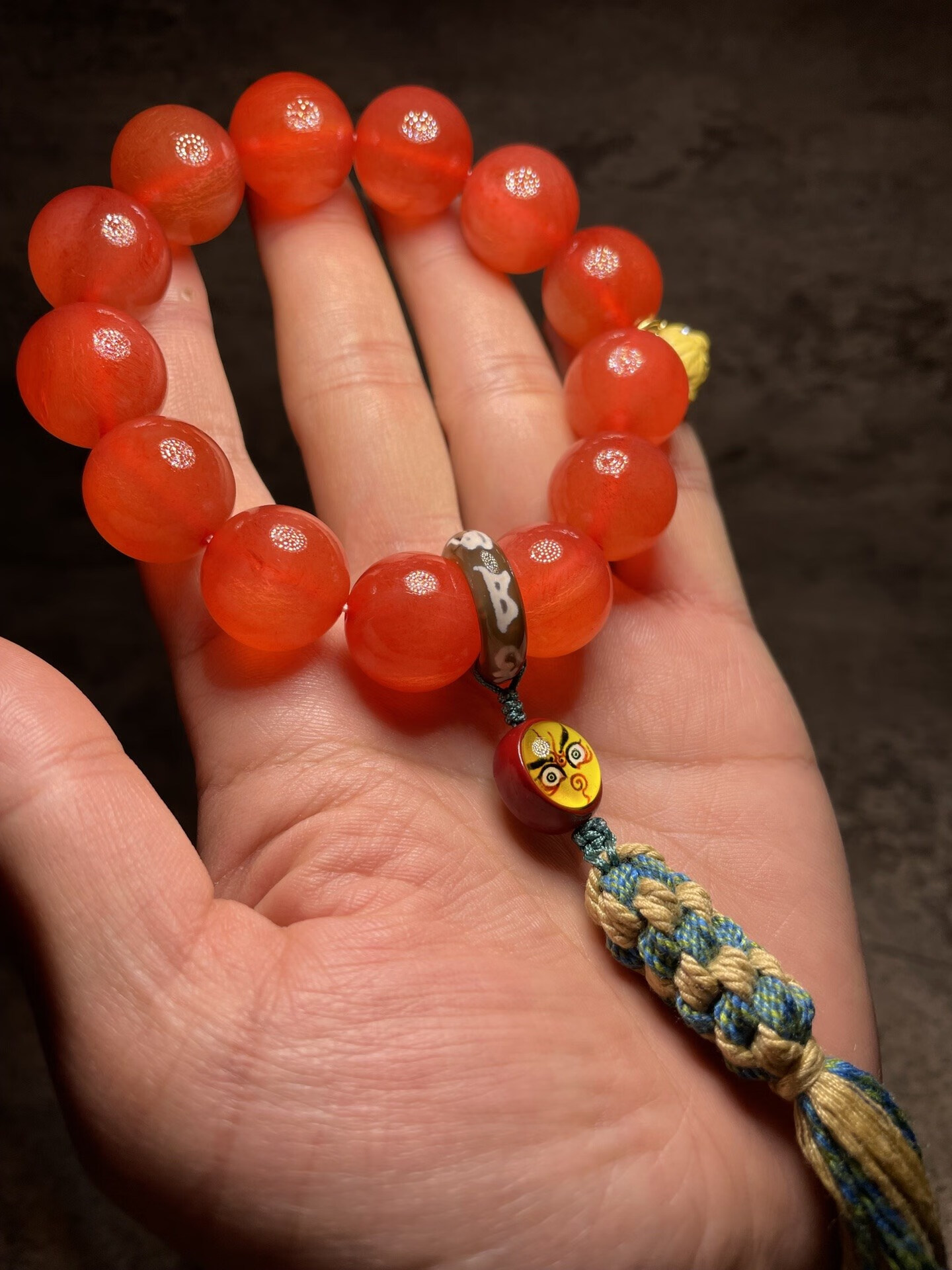 黛诗琳  dsl 鱼惊石手串观赏把玩两不误精工密制后的青鱼石质地细