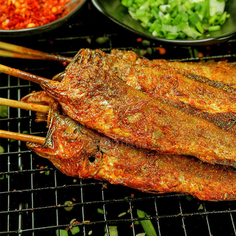 I新鲜网红夜猫子小黄鱼串鲜活冷冻半成品商用烧烤小吃1桶1600g 小黄鱼1袋20串