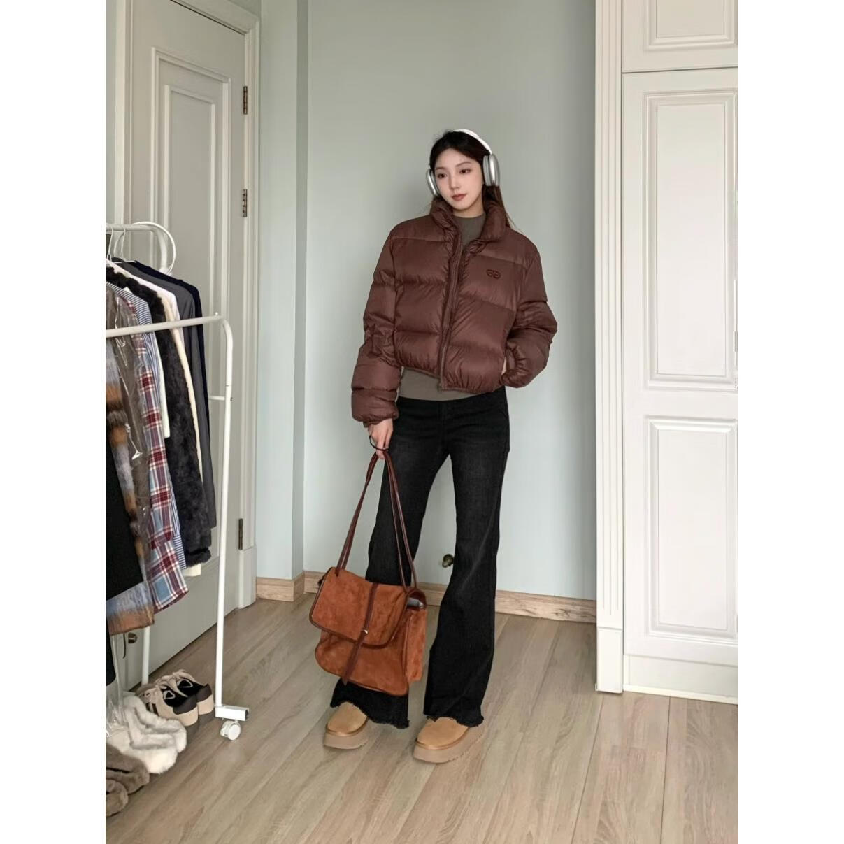 芦伊反季清仓美拉德棕色短款立领羽绒服女冬季加厚保暖复古肯豆风平湖 棕色【白鸭绒羽绒服】 S