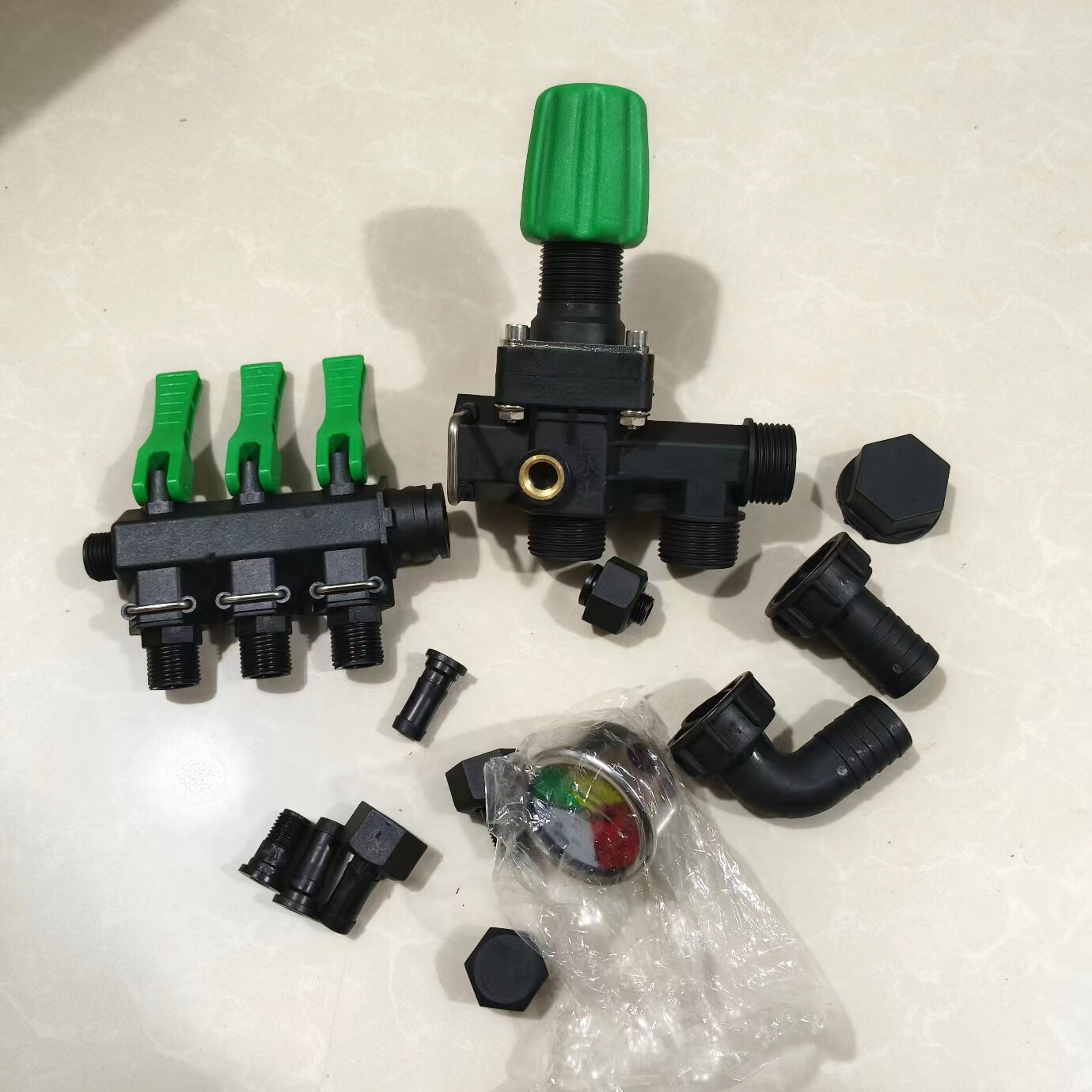 旭杉斯彬鹏打药机调压分水器喷雾机分水阀 三路分水器1个