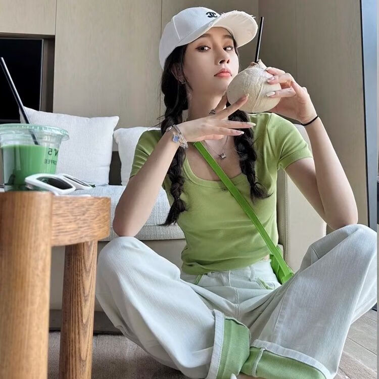 短袖2024新款时尚小个子穿的绿色t恤夏季修身纯色百搭u领上衣 抹茶色