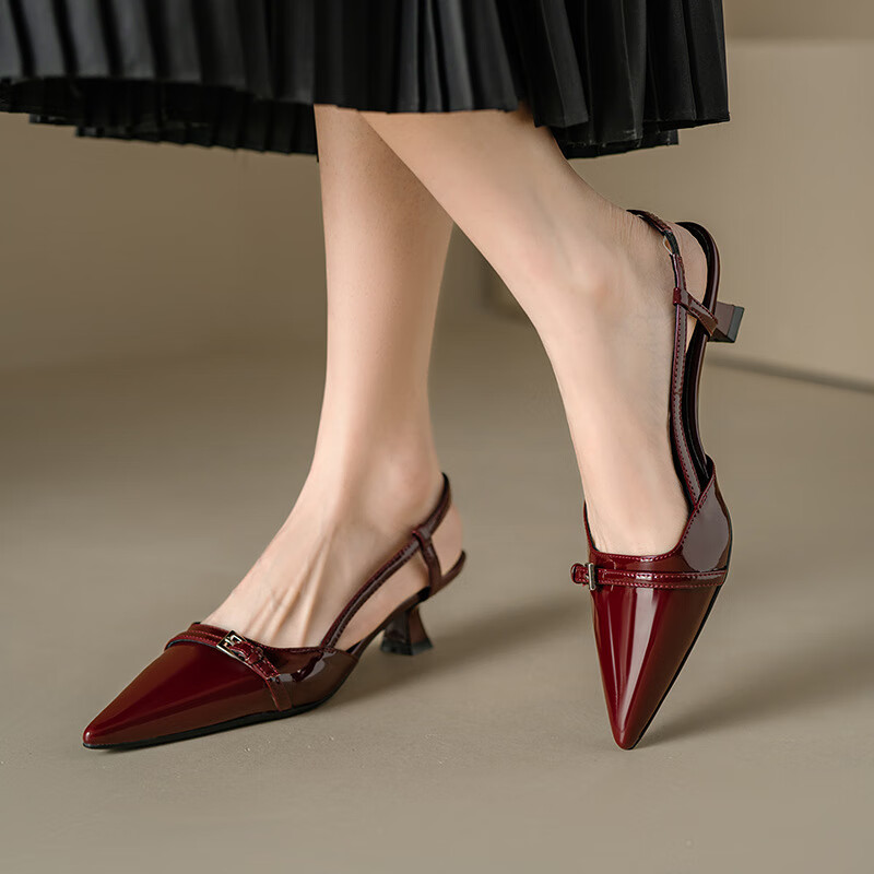 百丽驼美士(balitomms)气质猫跟赫本风小性感尖头羊漆皮夏细中跟全皮