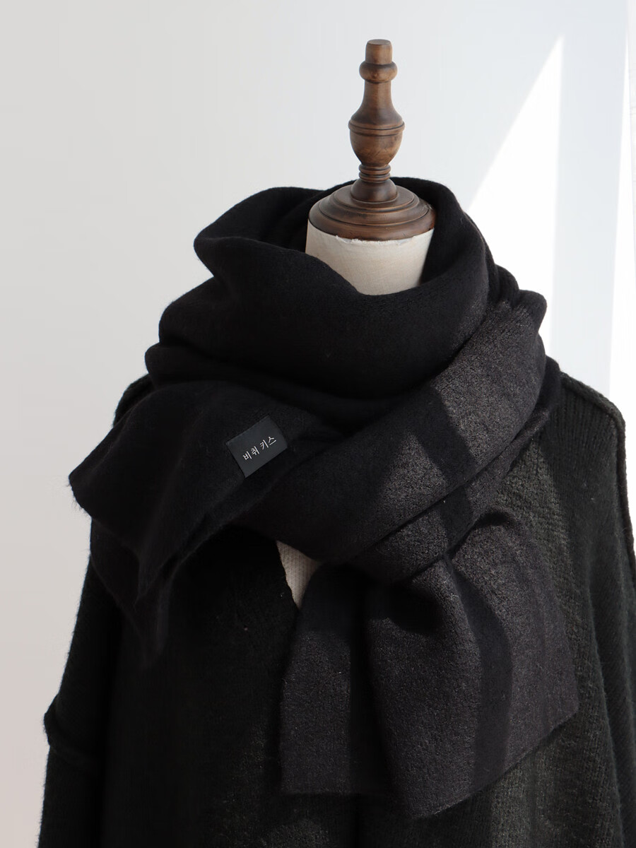 送女朋友日系色围巾针织黑色毛线保暖围脖新款冬季加厚 黑色 实物稍暗