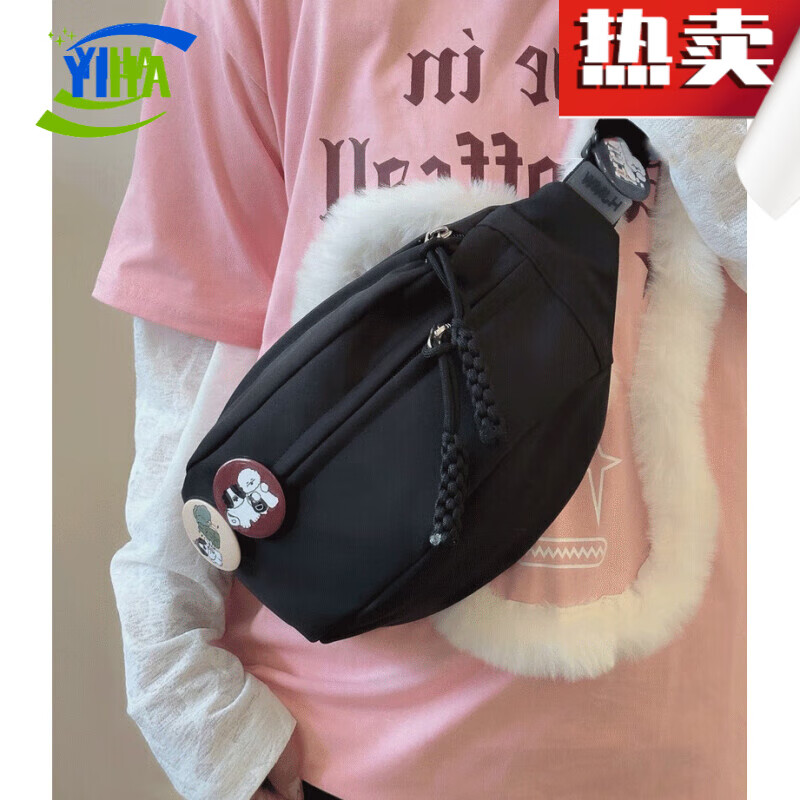 YIHA马鞍包帆布休闲包包女2023款潮斜挎包夏天运动胸包小众百搭ins 黑色(3个徽章)