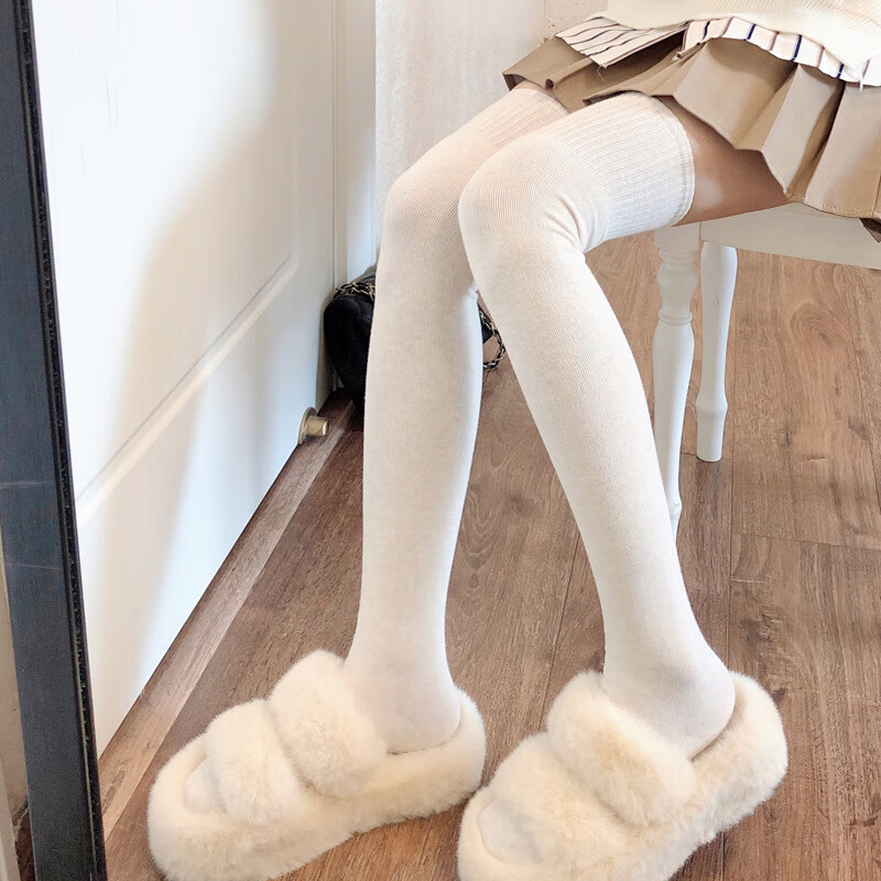町苧软糯羊绒过膝袜女秋冬日系加绒长筒米色美拉德长袜冬季高筒大腿袜
