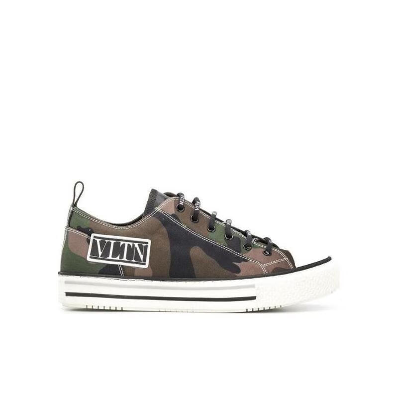 华伦天奴(valentino)运动跑步鞋男时尚户外鞋徽标系带迷彩印花休闲