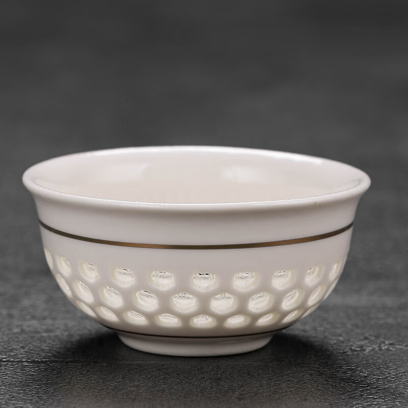 hywlkj青花镂空陶瓷小茶杯蜂窝镂空玲珑功夫茶具茶杯品茗杯小茶杯主人