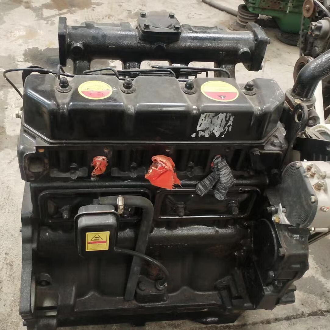 东方红4105/4108/4110/45四缸柴油机90-140马力及配件