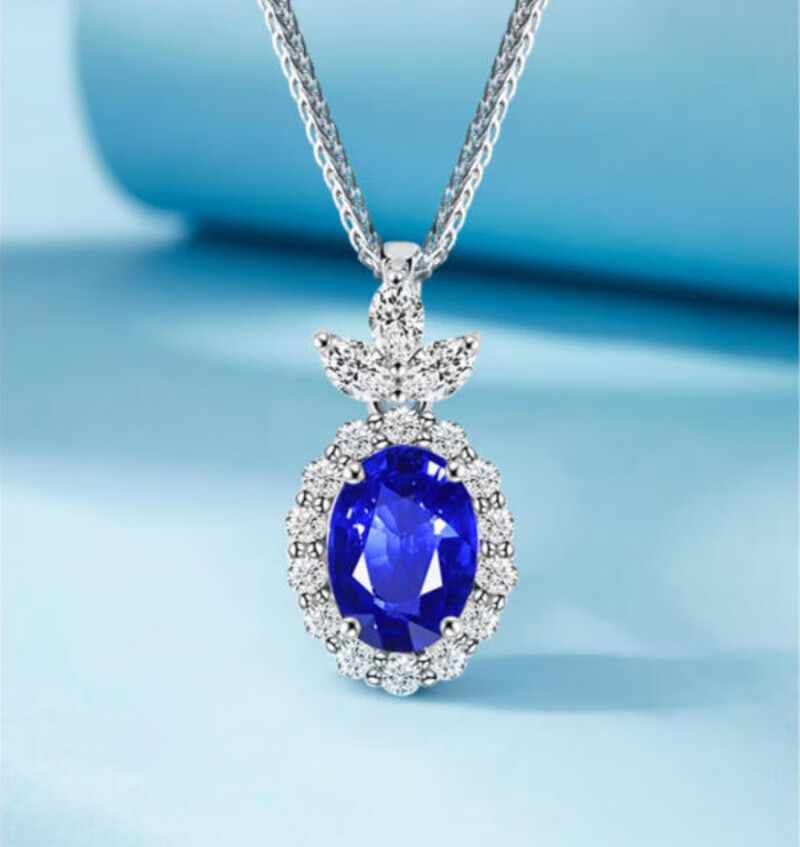 3克拉矢车菊蓝蓝宝石吊坠女  18k金镶钻石彩宝现货七夕情人节 矢车菊