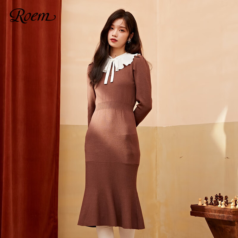 roem官方旗艦秋冬 商场甜美气质收腰优雅系带荷叶领鱼尾针织连衣裙