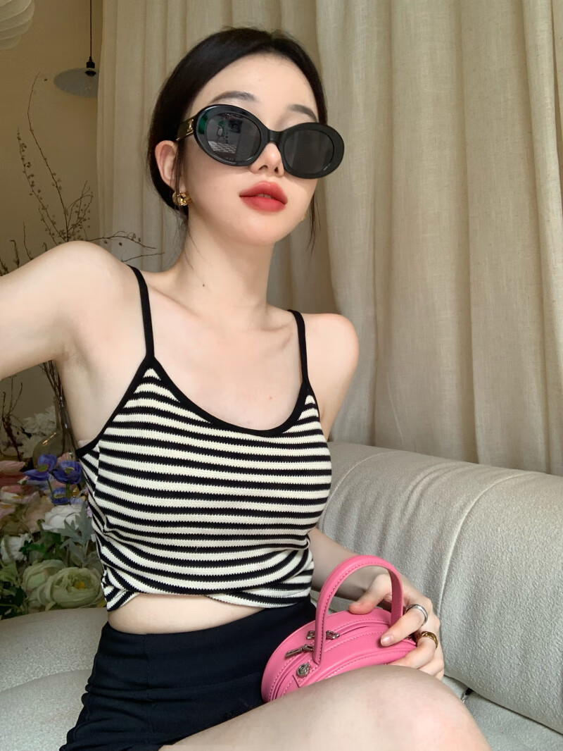 乐牛海边度假条纹吊带连衣裙女夏开叉收腰显瘦露背辣妹针织包臀短裙子