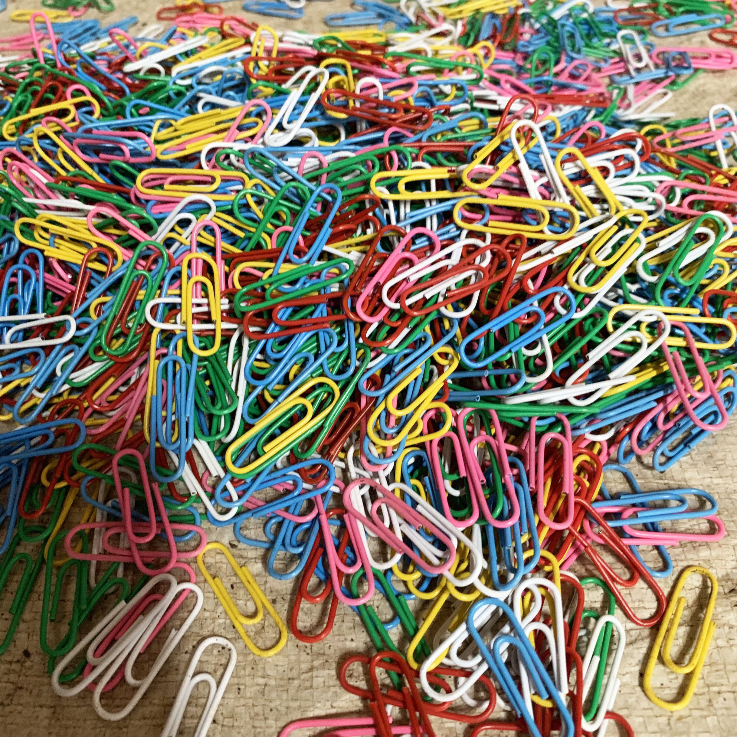 回形针彩色塑料防锈办公室别针回型曲别针办公室文具曲别针回形针 3号