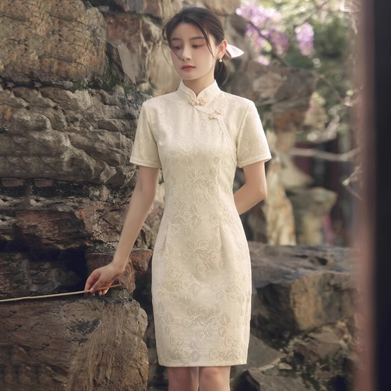 旗袍妈妈旗开得胜夏季新款改良短小个子修身连衣裙中式日常少 米白色