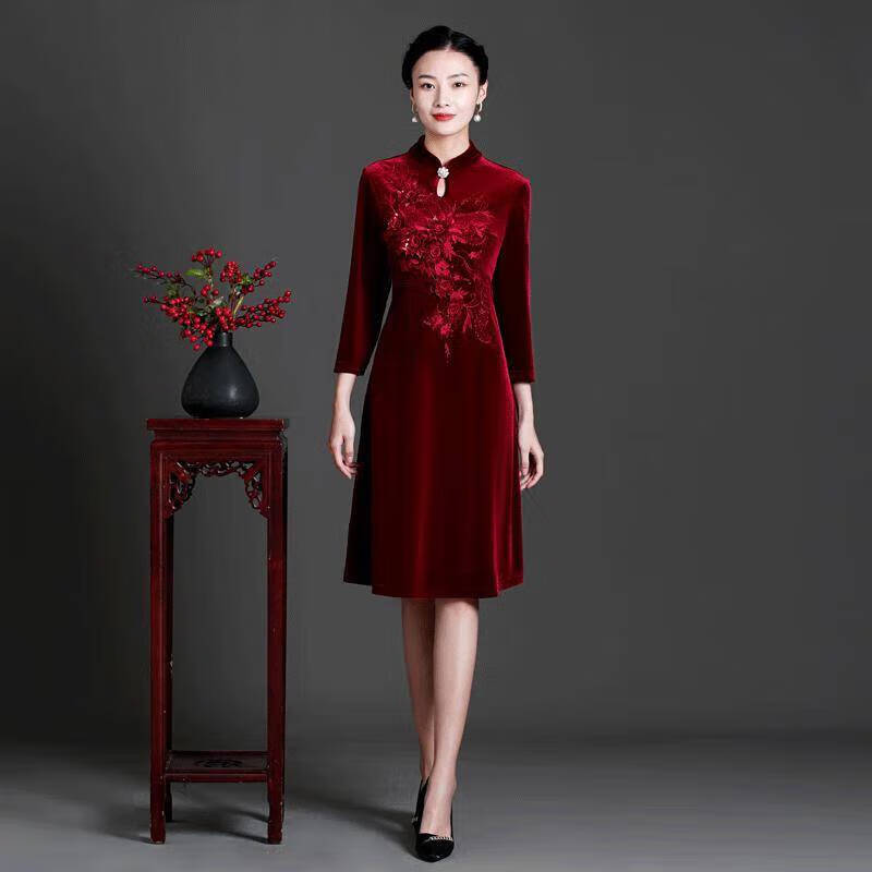 艾上他她春季妈妈婚庆礼服优雅金丝绒刺绣妈妈婚宴喜婆婆大摆裙 酒