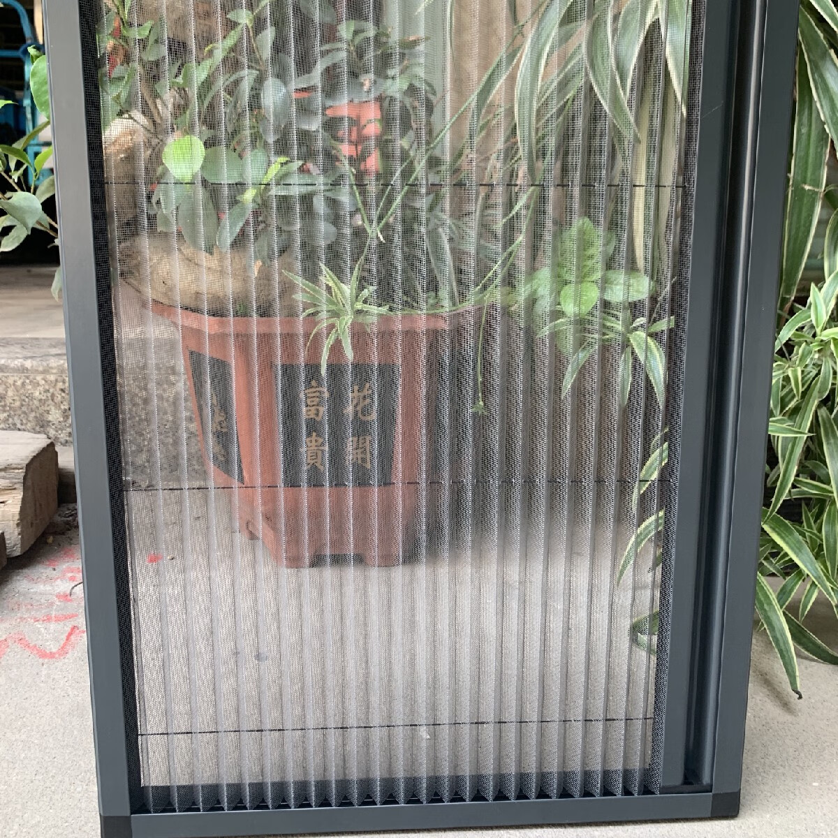 佛山源头厂家网红迷你免打孔小折叠断桥窗纱窗成品加工 品加工