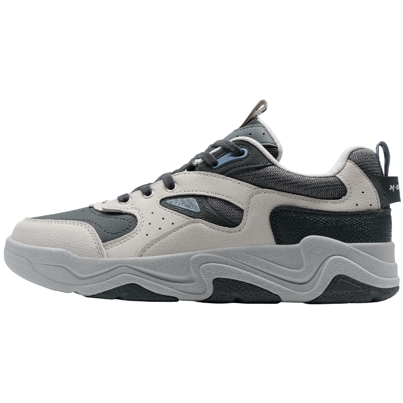 特步男鞋运动板鞋暗流简约百搭冬季保暖耐磨防滑小白鞋子男