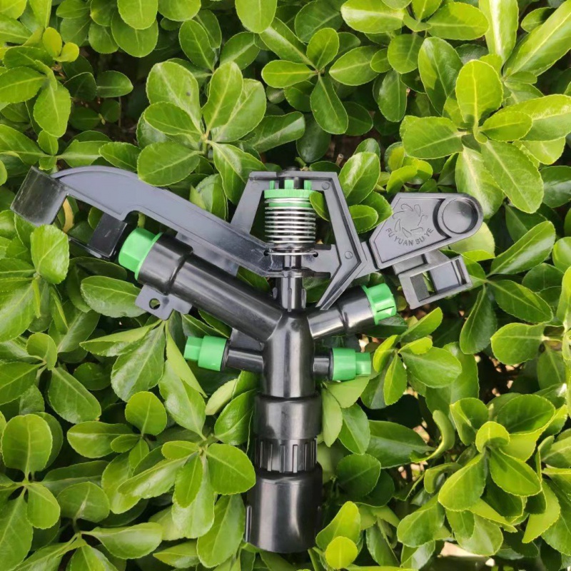 一寸塑料四嘴摇臂喷头